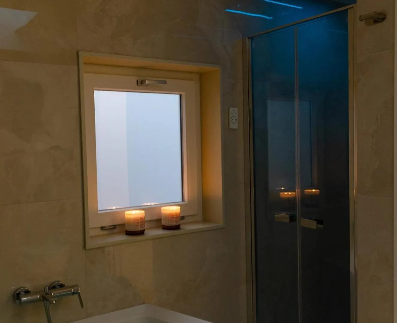 Apulialux - San Lorenzo Luxury Apartment Con Jacuzzi In Centro Brindisi Italy