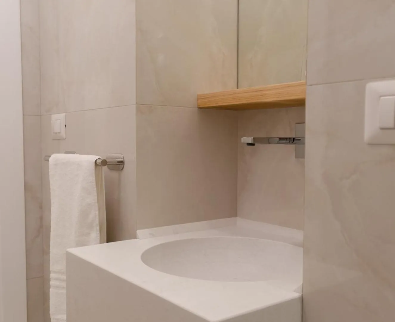 Apulialux - San Lorenzo Luxury Apartment Con Jacuzzi In Centro Brindisi